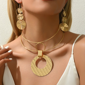 Light luxury necklace earrings, simple and exaggerated collar earrings