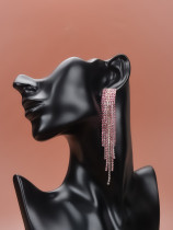 Elegant luxury earrings with diamond studded earrings for brides' wedding earrings