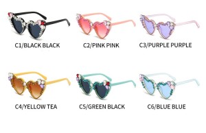 Love sunglasses, cat eyes, diamond studded glasses