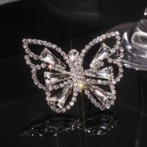 Gorgeous sparkling crystal rhinestone butterfly ring