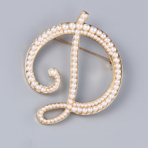 Fashion 26 letter brooch, pearl brooch, women's clothing accessories wholesale