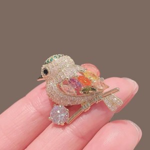 Crystal magpie bird brooch high-end cute anti glare suit colored brooch chest flower accessory