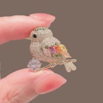 Crystal magpie bird brooch high-end cute anti glare suit colored brooch chest flower accessory