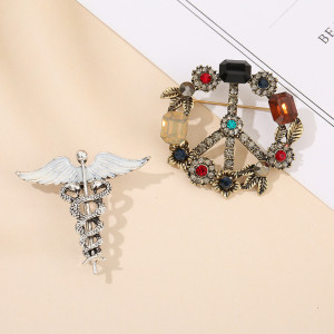 Anti war emblem brooch retro pin high-end metal badge