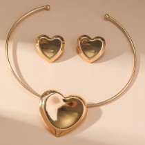 Wholesale of European and American metal heart flower collar women's retro high-end set