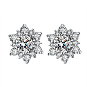 Imitation moissanite earrings with female heart S925 pure silver needle zircon earrings and earrings