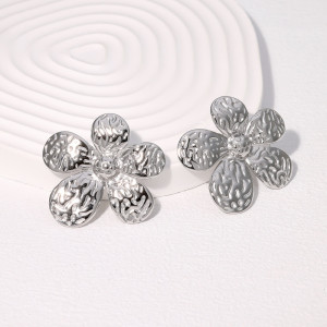Cute stainless steel flower earrings for women