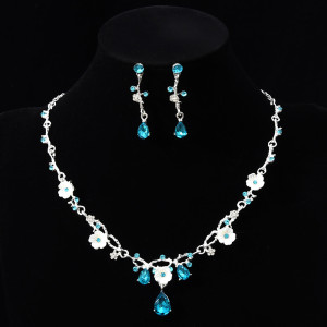 Flower zircon design necklace earring set for brides, new style