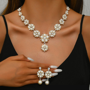 Pearl necklace earrings two-piece set for bride