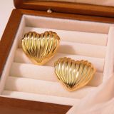Sweet and Cool Titanium Steel Peach Heart Earrings, Women's Non fading Love Earnail Accessories