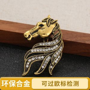 New environmentally friendly alloy diamond studded brooch for horse head clothing, chest flower