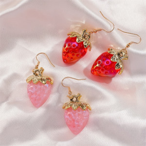 Sweet Girl Transparent Strawberry Pendant Earrings Cute Fruit Earrings DIY Handmade Accessories