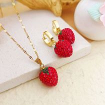 Stainless Steel Knit Necklace with Full-Diamond Strawberry Pendant Lip-Diamond Strawberry Necklace