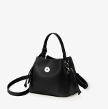 Hot selling fashionable single shoulder crossbody bag with armpit carrying and crossbody bag for women