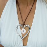 20mm snap button Irregular pendant, retro silver spiral patterned heart-shaped necklace