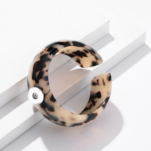 Leopard print open mouth bracelet for women  20mm snap button bangle