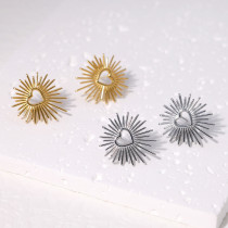 Titanium steel earrings with heart-shaped, niche metal earrings that do not fade, stainless steel earrings