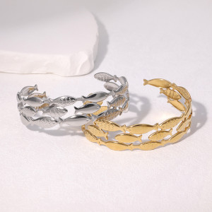 Stainless steel small fish bracelet for women, 18k gold-plated open titanium steel hand jewelry