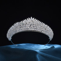 Wangguan Delicate Wedding Headpiece Zircon Crown