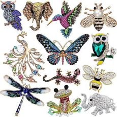 Frog brooch, owl brooch, dragonfly butterfly enamel chest flower, peacock animal brooch, clothing accessories