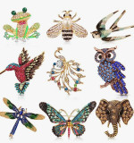 Frog brooch, owl brooch, dragonfly butterfly enamel chest flower, peacock animal brooch, clothing accessories