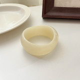Wide irregular resin bracelet with female niche design, dyed wide bracelet
