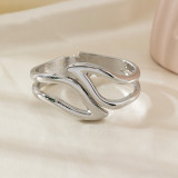 Premium irregular alloy bracelet, smooth and minimalist, trendy and stylish fashion band