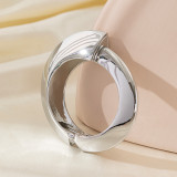 Premium irregular alloy bracelet, smooth and minimalist, trendy and stylish fashion band