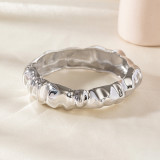 Premium irregular alloy bracelet, smooth and minimalist, trendy and stylish fashion band