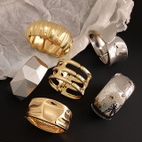 Premium irregular alloy bracelet, smooth and minimalist, trendy and stylish fashion band