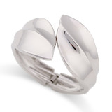 Premium irregular alloy bracelet, smooth and minimalist, trendy and stylish fashion band