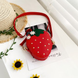 Korean version children's bag, girls' crossbody bag, cute strawberry accessories for little girls, trendy small bags