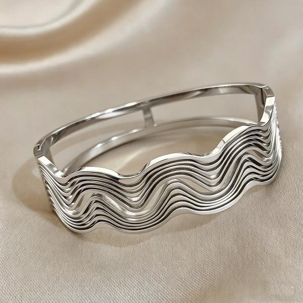 Retro Multi layer Wave Pattern Open Women's Bracelet 304 Stainless Steel Bracelet