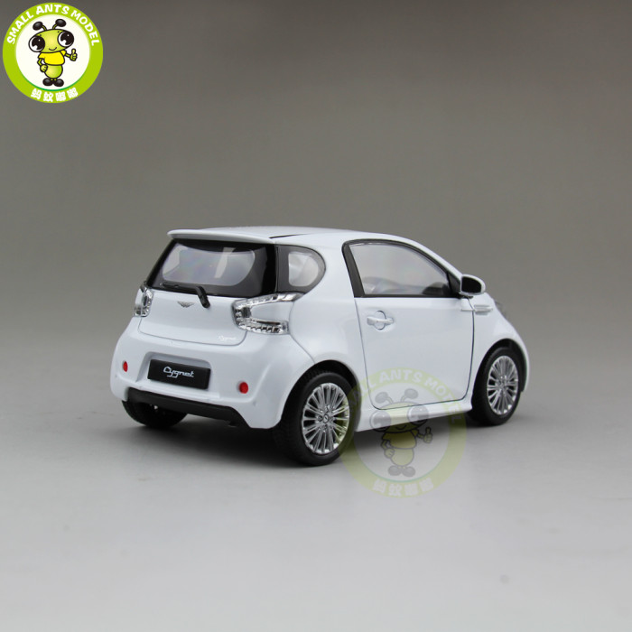 1/24 Aston Martin Cygnet Welly 24028 diecast model car toys for kids children