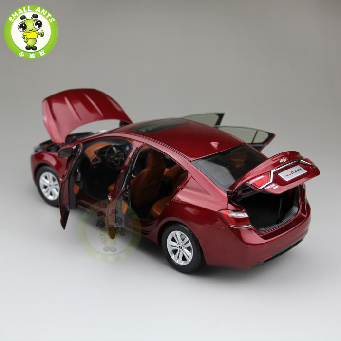 1:18 Chevrolet New Cruze 2015 Diecast Car Model Red