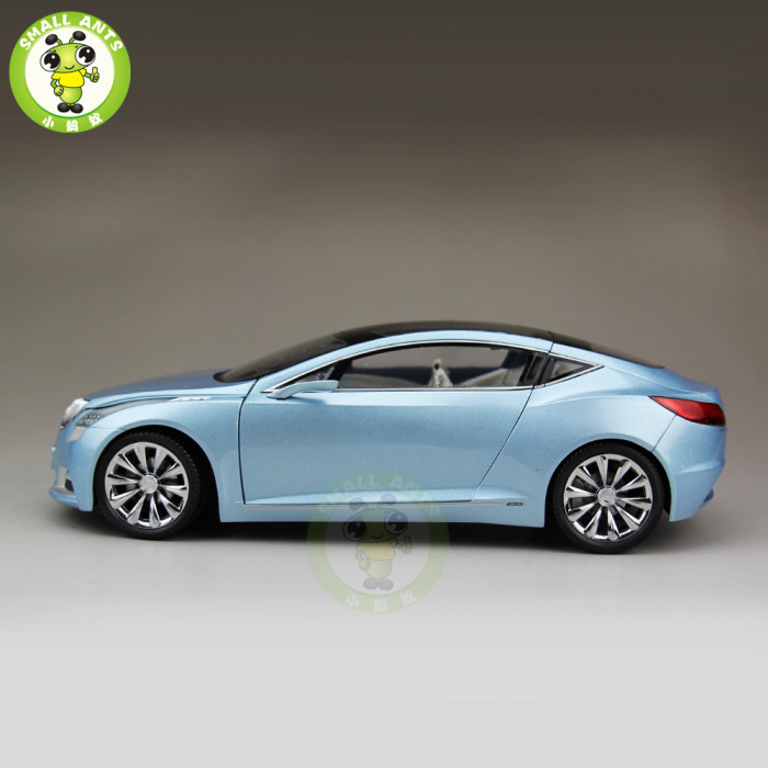 1:18 US GMC Buick Riviera 2009 Diecast Car Model Blue