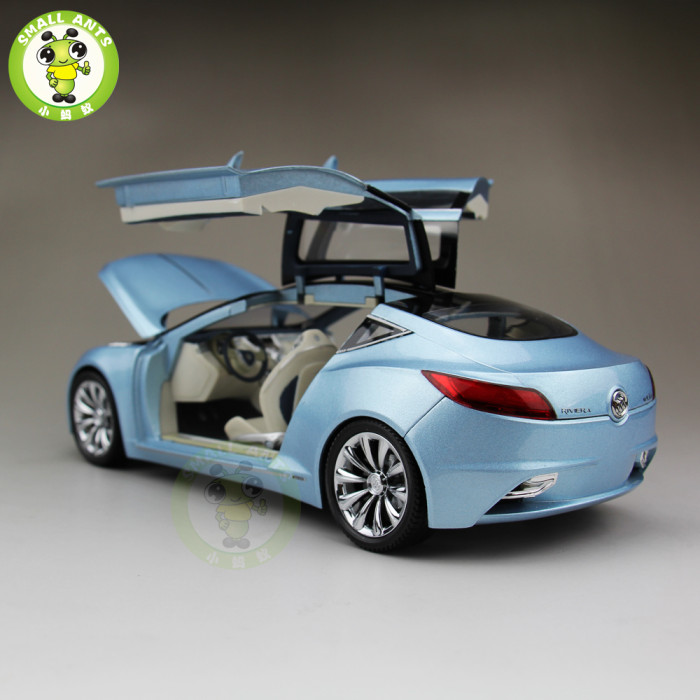1:18 US GMC Buick Riviera 2009 Diecast Car Model Blue