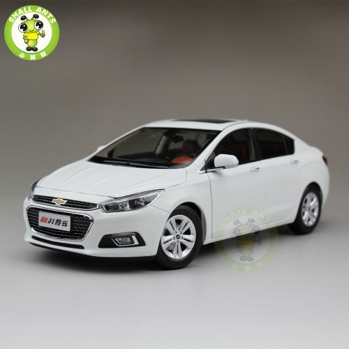 1:18 Chevrolet New Cruze 2015 Diecast Car Model White