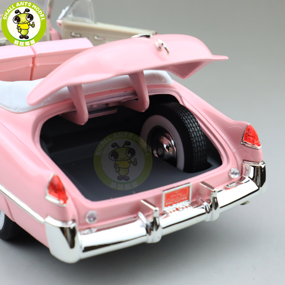 1/18 1949 CADILLAC COUPE DE VILLE Road Signature Diecast Model Car