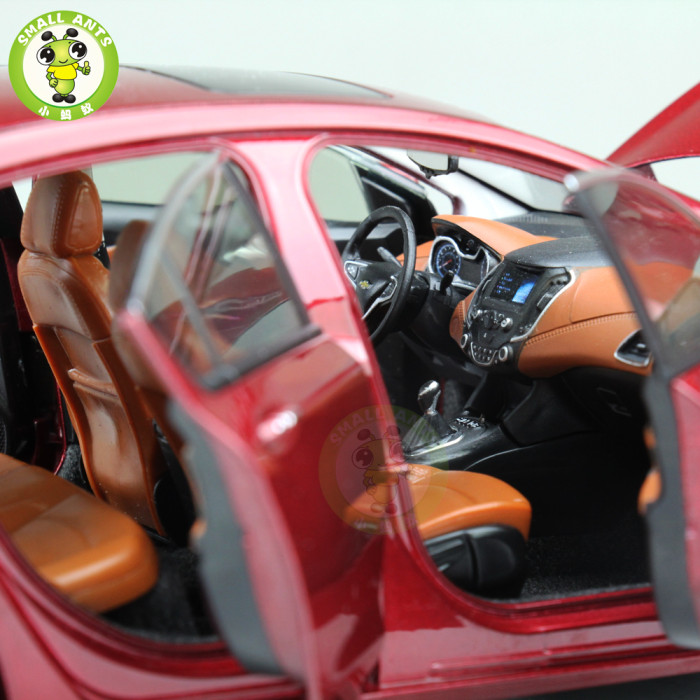 1:18 Chevrolet New Cruze 2015 Diecast Car Model Red