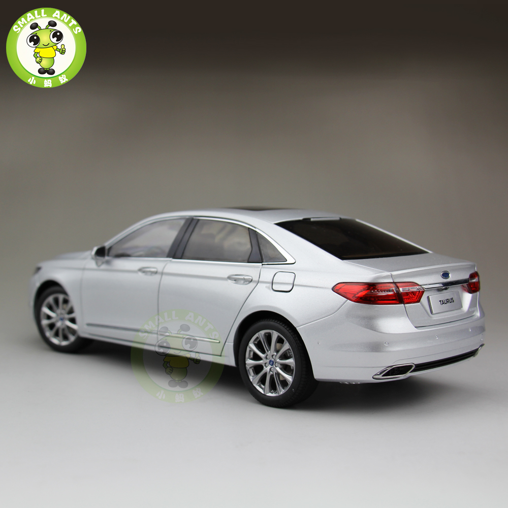 1:18 Ford Taurus Diecast model car for collection gifts hobby