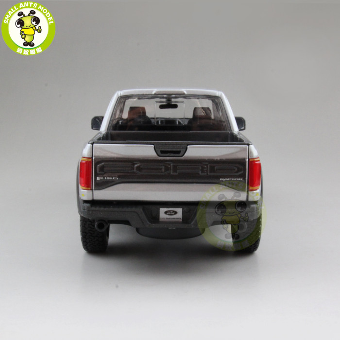 1/24 Ford F150 F 150 Raptor 2017 Trucks Pickup Diecast Metal Car Model Toys for kids Boy Girl Gift Collection Maisto Silver