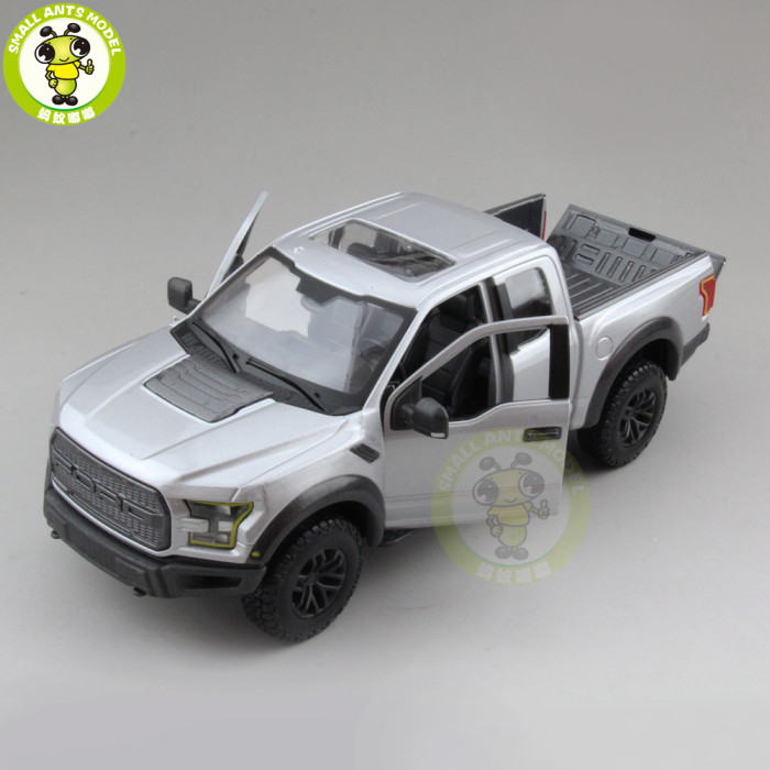 1/24 Ford F150 F 150 Raptor 2017 Trucks Pickup Diecast Metal Car Model Toys for kids Boy Girl Gift Collection Maisto Silver