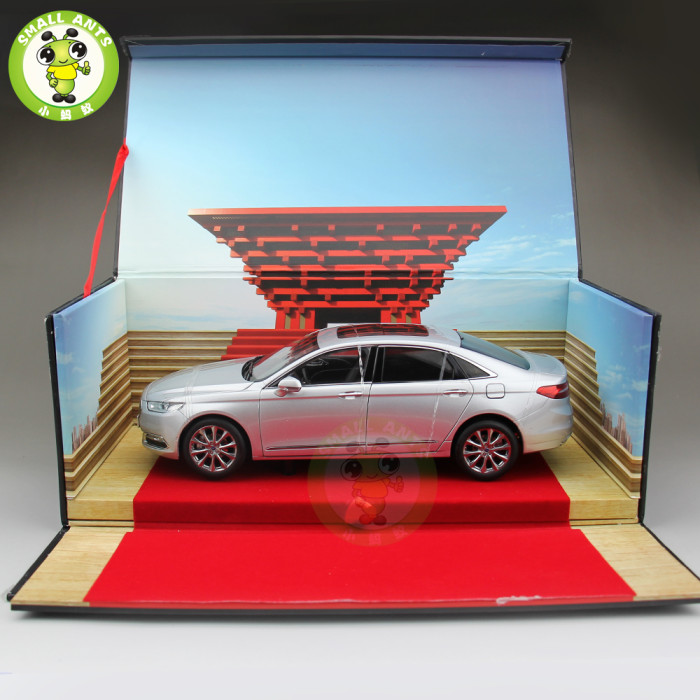 1:18 Ford Taurus Diecast model car for collection gifts hobby Silver