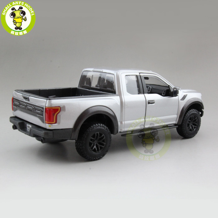 1/24 Ford F150 F 150 Raptor 2017 Trucks Pickup Diecast Metal Car Model Toys for kids Boy Girl Gift Collection Maisto Silver
