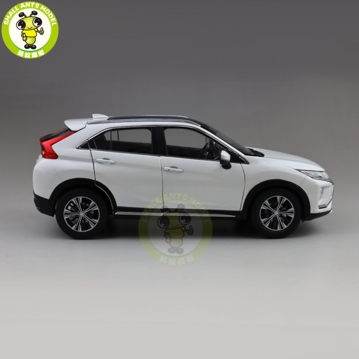 1/18 Mitsubishi ECLIPSE CROSS SUV Diecast Metal Car SUV Model Toys kids Boy Girl Gift Collection White