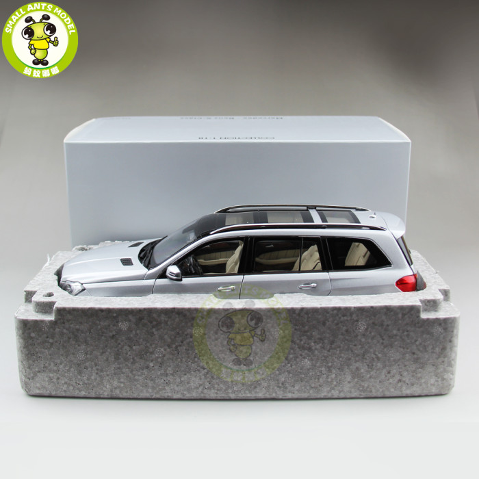 1/18 Mercedes Benz GL GLS 500 X166 Class Klasse Diecast Metal Car SUV Model Toys Boy Girl Birthday Gift Collection Hobby