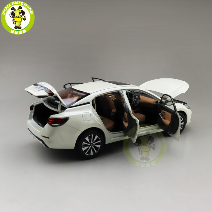 1/18 Nissan SYLPHY 2019 2020 Diecast Metal Car Model Toys kids Boys Girls Gifts White