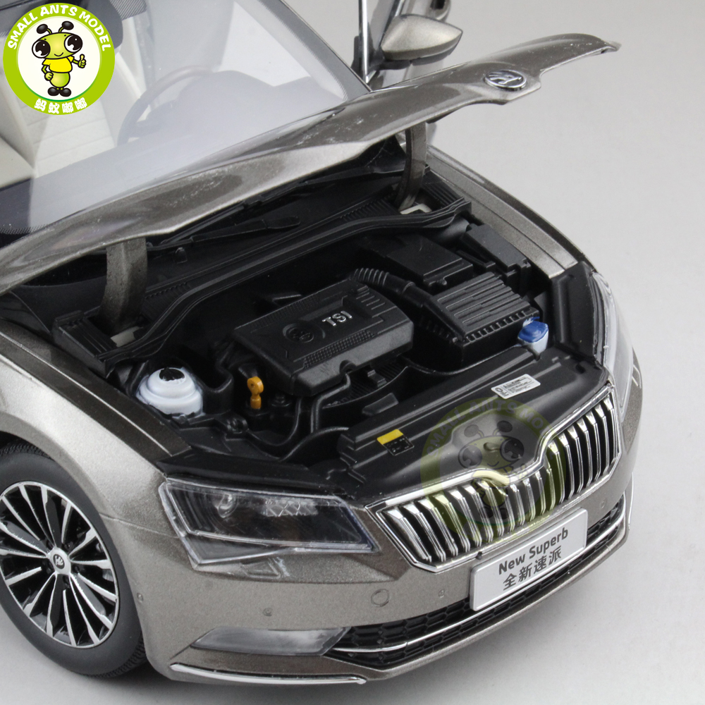 1/18 VW Skoda SUPERB Diecast Metal CAR MODEL Toy Girl Boy Birthday