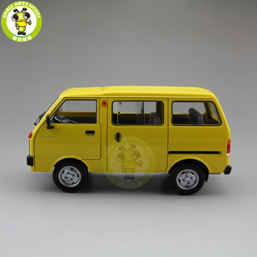 1/18 Toyota DAIHATSU China Tianjin Huali TJ110 Diecast Car Van Model Toy Gift Collection Yellow